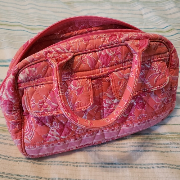 Vera Bradley Handbags - Vera Bradley makeup bag